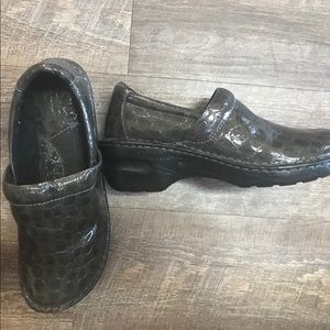 BOC Clogs NWOT